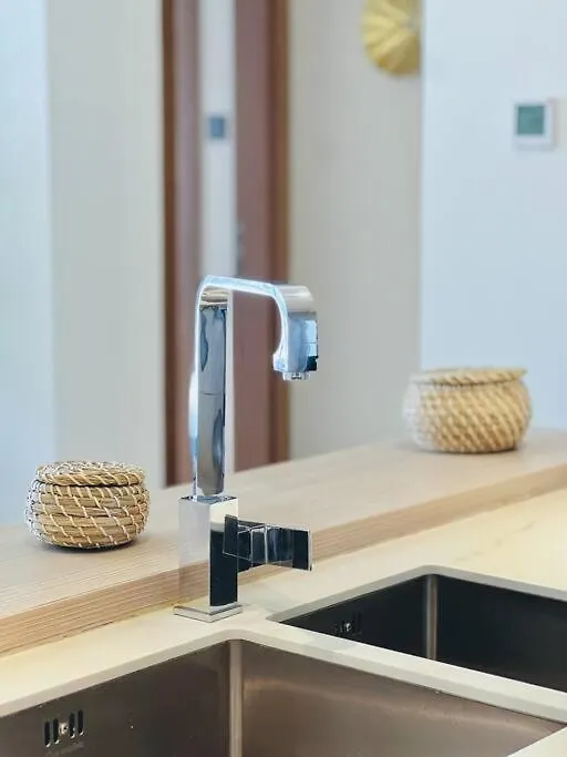 Апартаменты Waves - Stylish 1Br In Jvc With Balcony & Pool Дубай ОАЭ