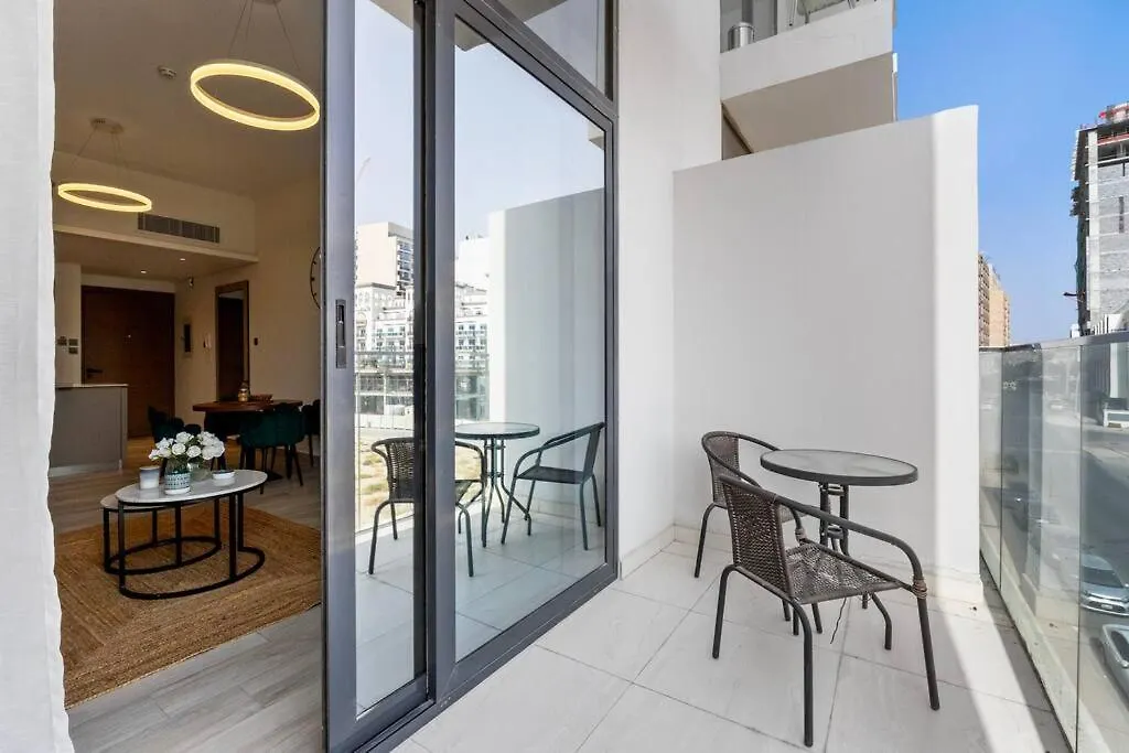 Апартаменты Waves - Stylish 1Br In Jvc With Balcony & Pool Дубай 0*,